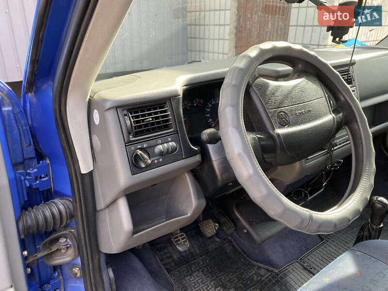 Минивэн Volkswagen Multivan 1999 в Кривом Роге