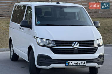 Мінівен Volkswagen Multivan 2020 в 