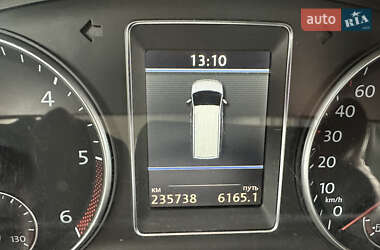 Минивэн Volkswagen Multivan 2012 в 