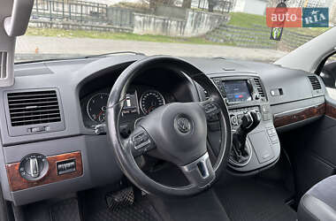 Минивэн Volkswagen Multivan 2012 в 