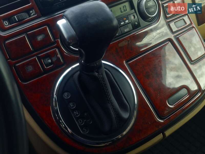 Минивэн Volkswagen Multivan 2005 в Николаеве