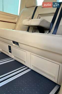 Мінівен Volkswagen Multivan 2008 в 