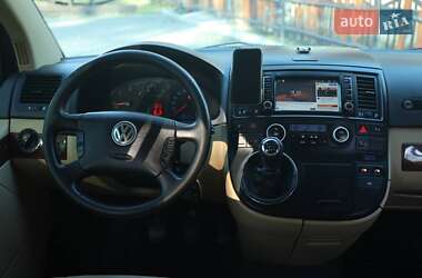Мінівен Volkswagen Multivan 2008 в 