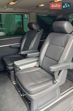Мінівен Volkswagen Multivan 2013 в 