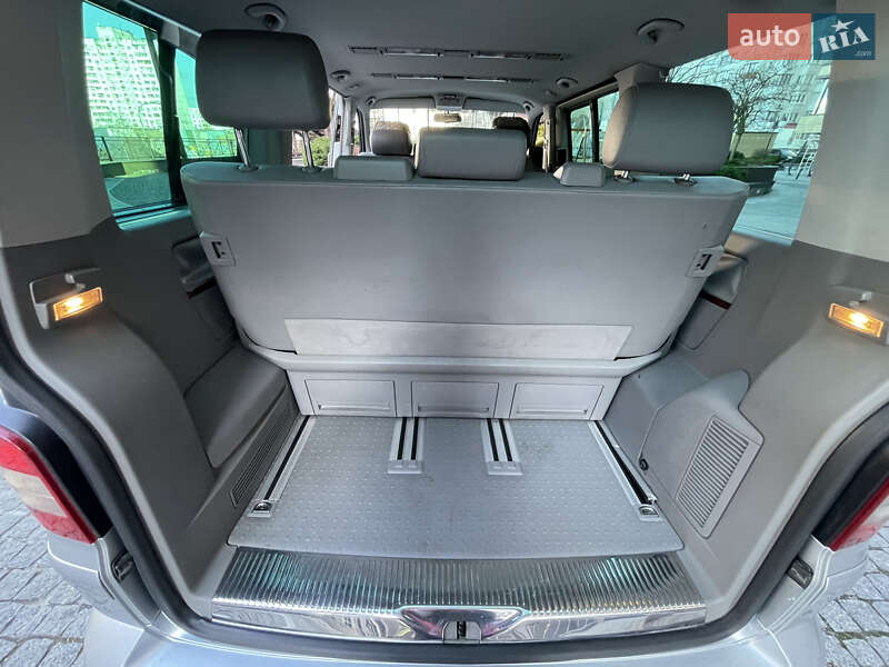 Минивэн Volkswagen Multivan 2006 в Киеве