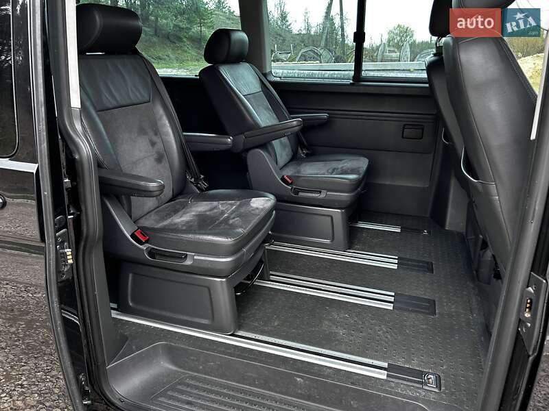 Минивэн Volkswagen Multivan 2014 в Киеве