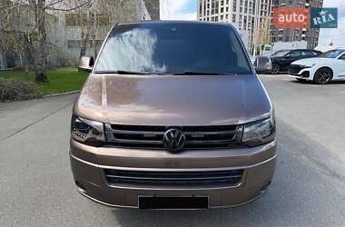 Минивэн Volkswagen Multivan 2014 в 