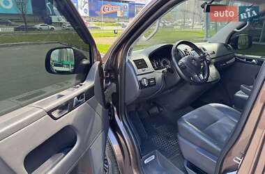 Минивэн Volkswagen Multivan 2014 в 