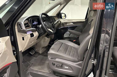 Минивэн Volkswagen Multivan 2021 в 