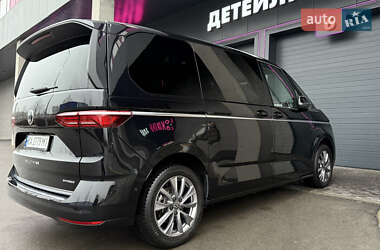 Минивэн Volkswagen Multivan 2021 в 