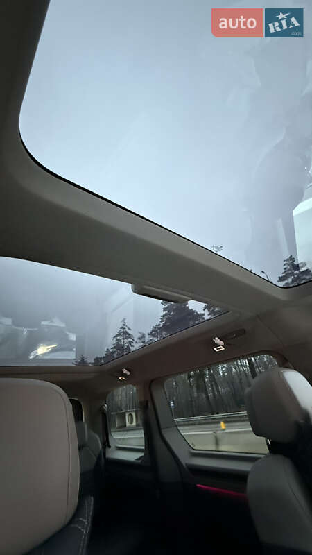 Минивэн Volkswagen Multivan 2021 в Киеве фото 49 Минивэн Volkswagen Multivan 2021 в Киеве