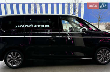 Минивэн Volkswagen Multivan 2021 в 