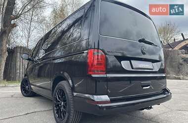 Минивэн Volkswagen Multivan 2016 в 