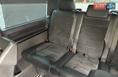 Минивэн Volkswagen Multivan 2016 в 