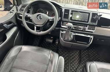 Минивэн Volkswagen Multivan 2016 в 