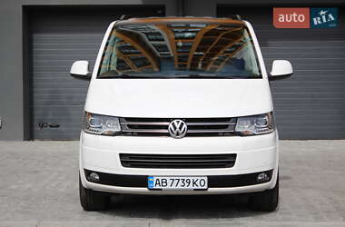Мінівен Volkswagen Multivan 2014 в 