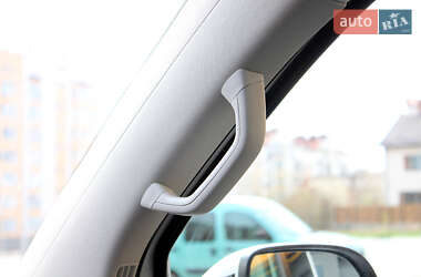 Мінівен Volkswagen Multivan 2014 в 