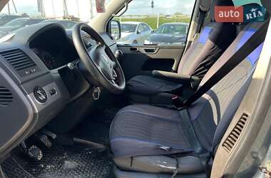 Минивэн Volkswagen Multivan 2003 в 