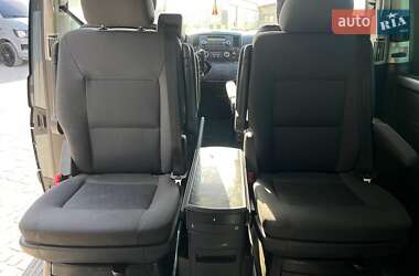Минивэн Volkswagen Multivan 2003 в 