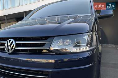 Минивэн Volkswagen Multivan 2015 в 