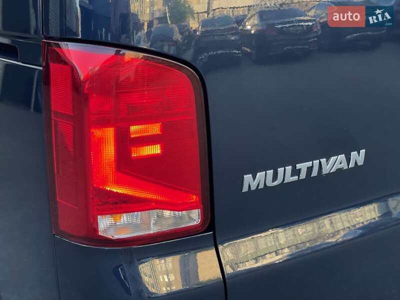 Минивэн Volkswagen Multivan 2015 в Киеве