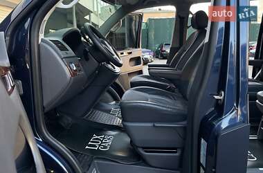Минивэн Volkswagen Multivan 2015 в 