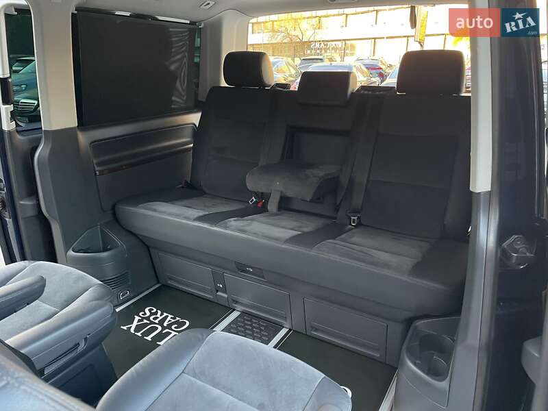 Минивэн Volkswagen Multivan 2015 в Киеве