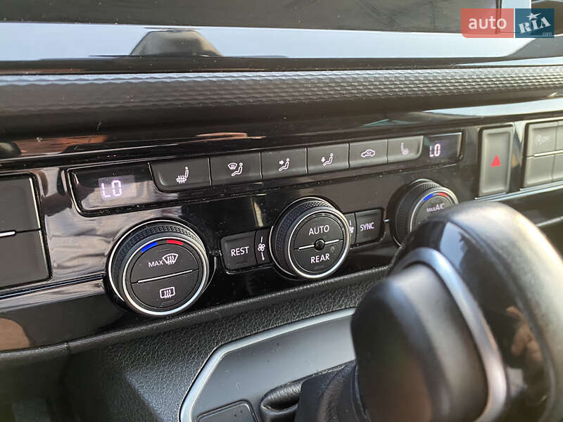 Мінівен Volkswagen Multivan 2020 в Ірпені