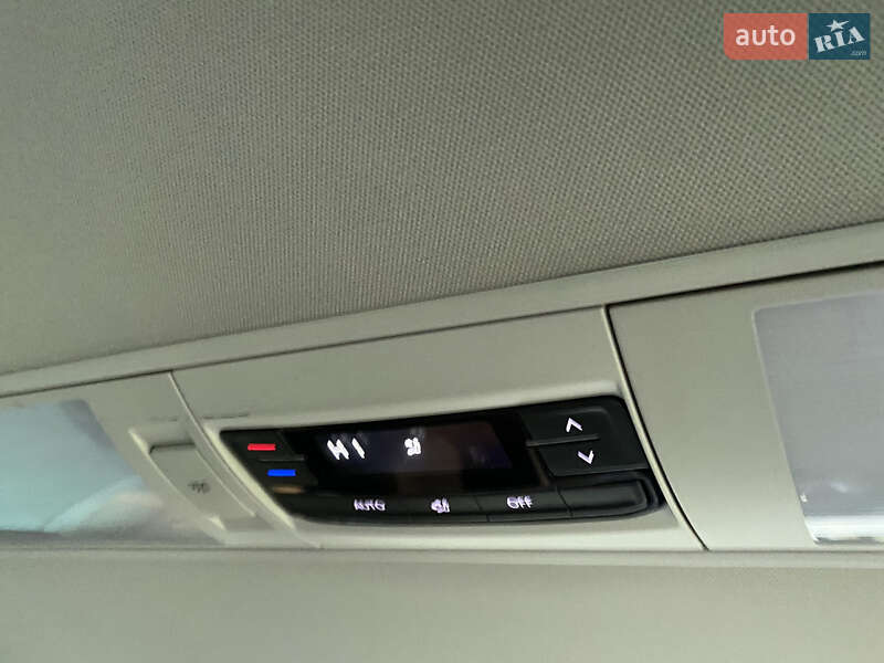 Мінівен Volkswagen Multivan 2020 в Ірпені
