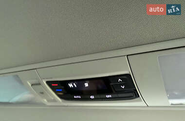 Минивэн Volkswagen Multivan 2020 в 