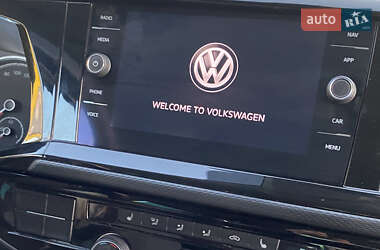 Минивэн Volkswagen Multivan 2020 в 