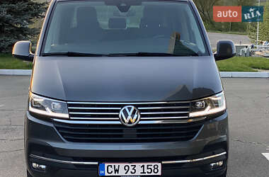 Минивэн Volkswagen Multivan 2020 в 