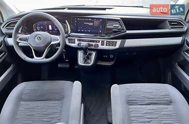 Минивэн Volkswagen Multivan 2020 в 