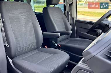 Минивэн Volkswagen Multivan 2020 в 