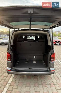 Минивэн Volkswagen Multivan 2021 в 