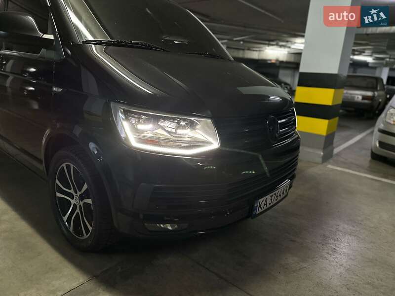 Минивэн Volkswagen Multivan 2012 в Киеве