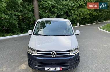 Мінівен Volkswagen Multivan 2017 в 