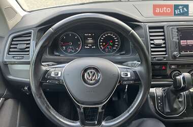 Мінівен Volkswagen Multivan 2017 в 