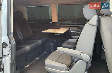 Минивэн Volkswagen Multivan 2011 в 