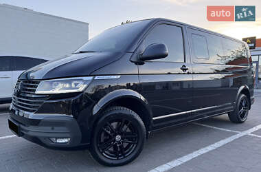 Минивэн Volkswagen Multivan 2020 в 