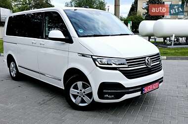 Минивэн Volkswagen Multivan 2020 в 