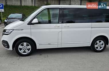 Минивэн Volkswagen Multivan 2020 в 