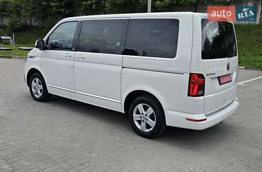 Минивэн Volkswagen Multivan 2020 в 