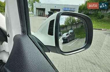 Минивэн Volkswagen Multivan 2020 в 