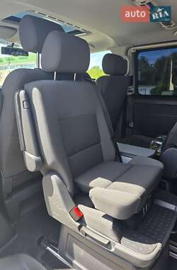 Минивэн Volkswagen Multivan 2011 в 
