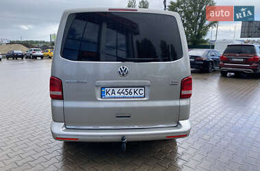 Минивэн Volkswagen Multivan 2012 в 
