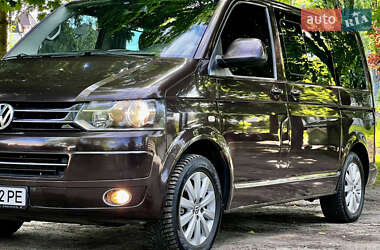 Мінівен Volkswagen Multivan 2010 в 