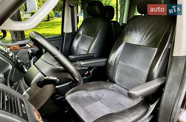 Мінівен Volkswagen Multivan 2010 в 