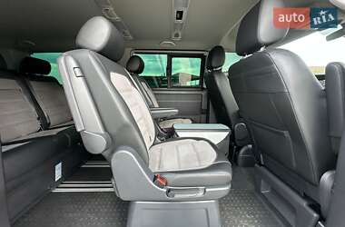 Мінівен Volkswagen Multivan 2020 в 