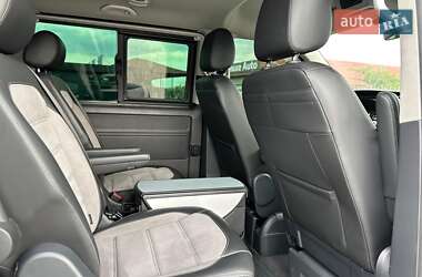 Мінівен Volkswagen Multivan 2020 в 